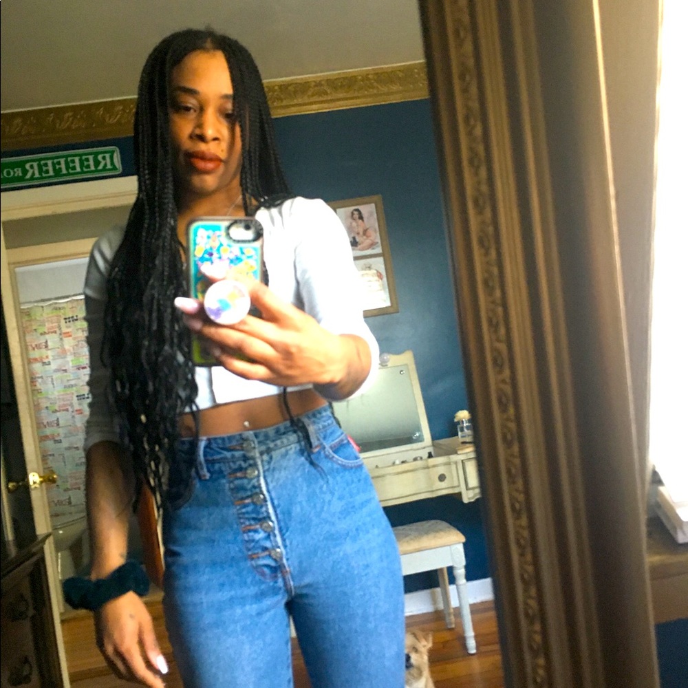 Meet your Posher, Kash